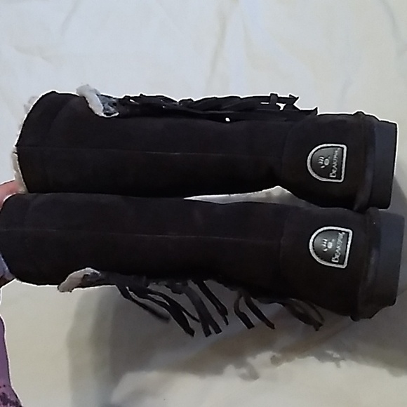 Womens Bearpaw suede leather brown and tan moccasin look boot size 6 - Picture 7 of 8